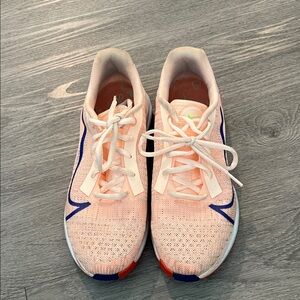 Nike Women’s ZoomX SuperRep Surge Size 8
